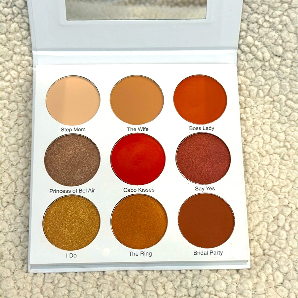 Give Them Lala Beauty the Grown Woman Palette